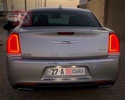 کرایسلەر 300